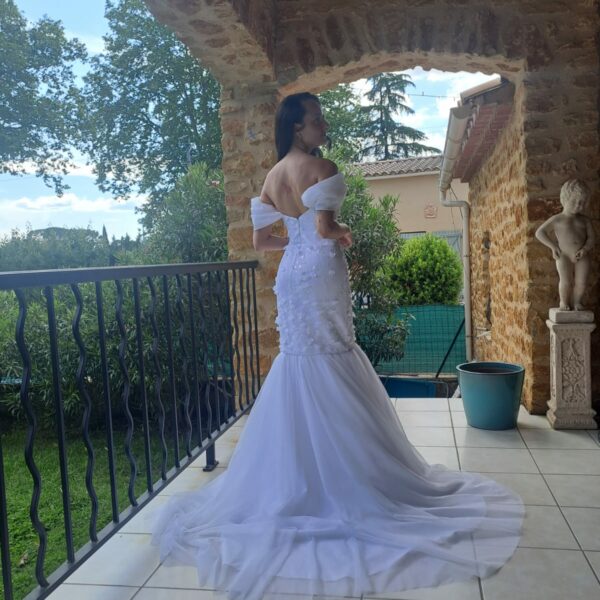 Robe de mariée sirène en dentelle 3D par Laura Queen Création