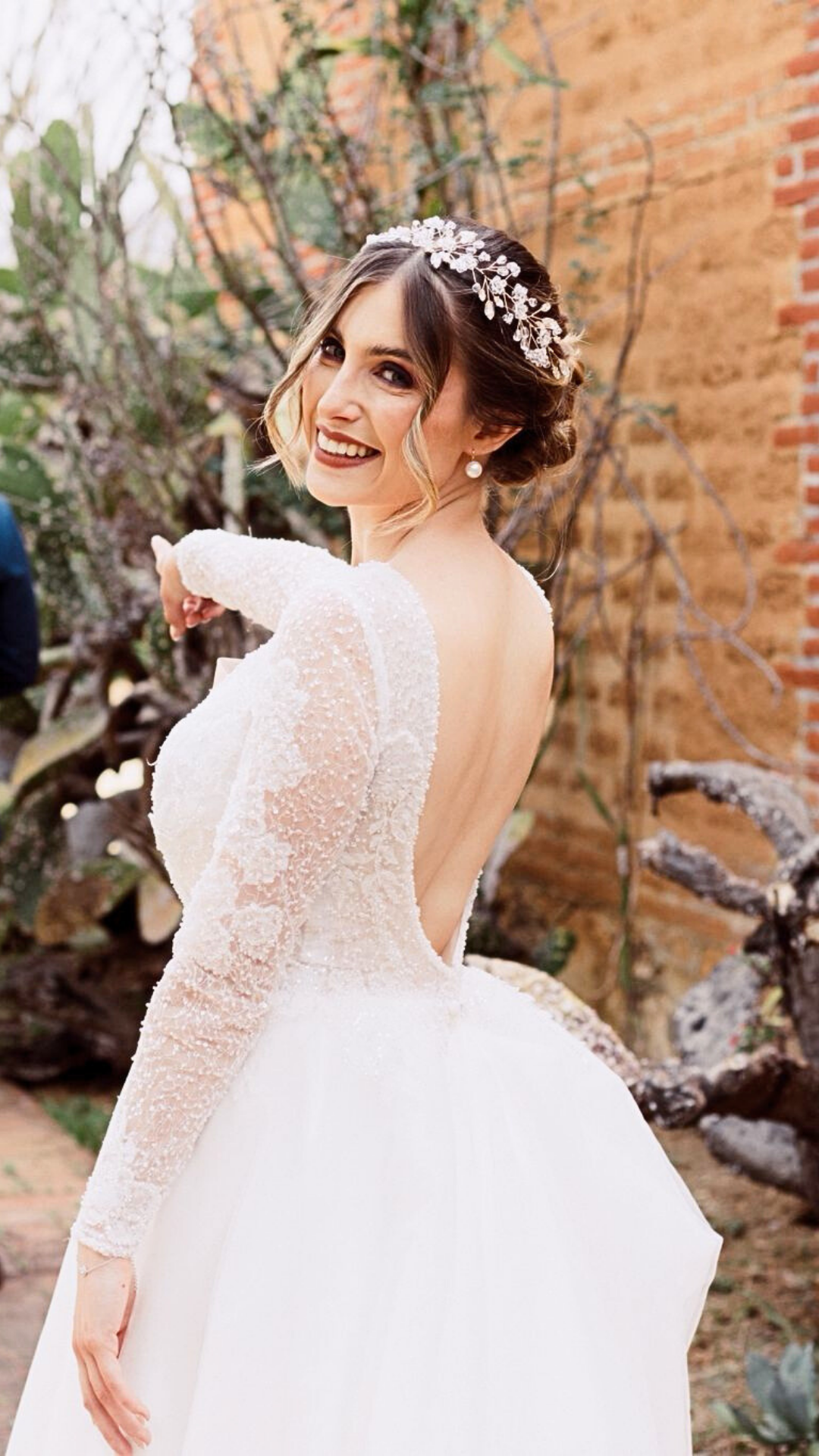 obe de mariée sur-mesure dos dentelle Laura Queen Création Uzès Gard